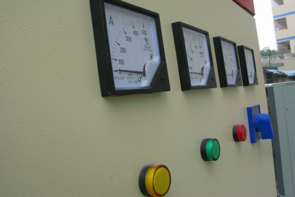 玄武配电柜-3683讲讲配电柜注意事项